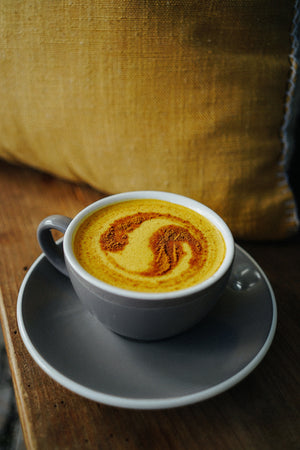 cúrcuma latte