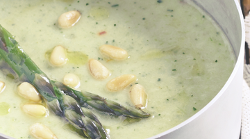 Crema de espárragos verdes