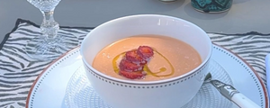 Gazpacho con caldo de huesos