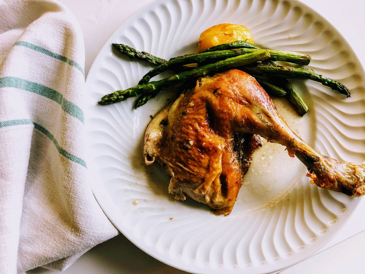 Pollo asado al limón con hierbas