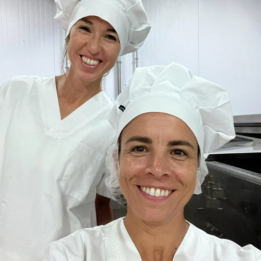 Las fundadoras de Cooldo trabajando entre fogones